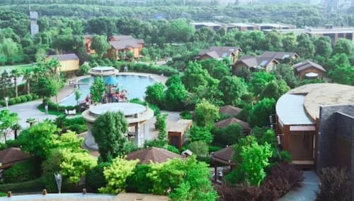 Phoenix Hotspring Resort