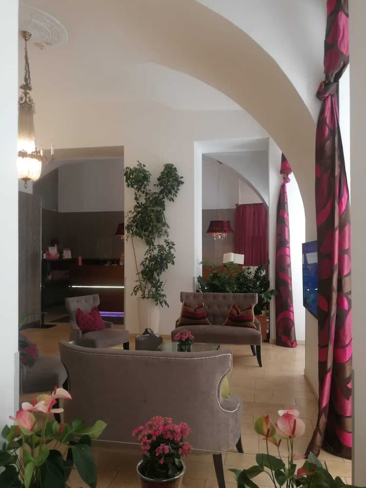 Lobi dinlenme salonu