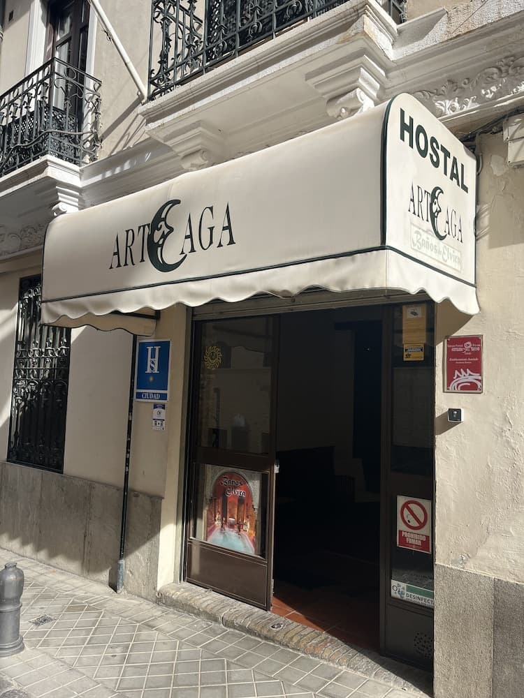 Arteaga Hostal & Baños Árabes Elvira