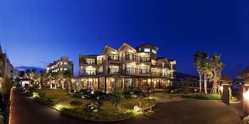T Island Resort