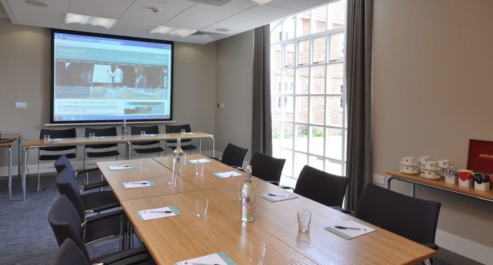 Toplantı salonu/imkânları