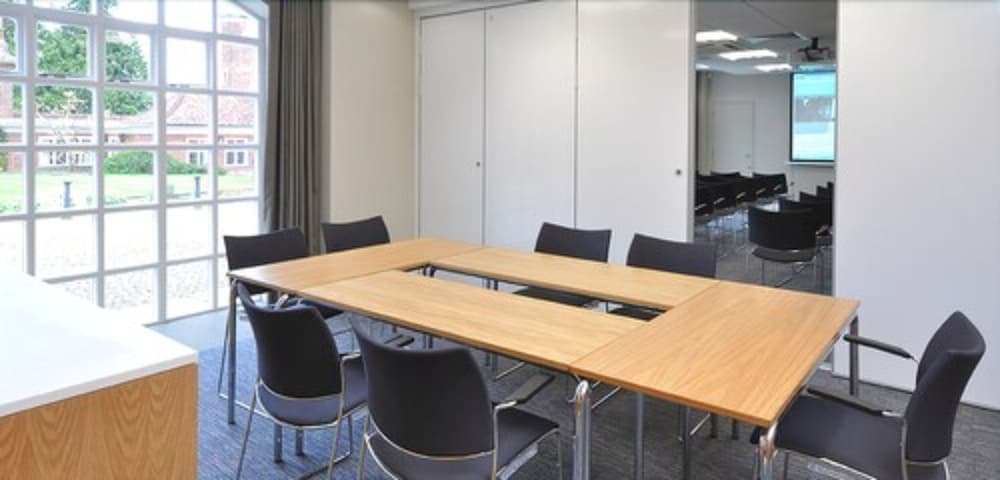 Toplantı salonu/imkânları