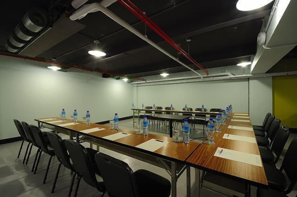 Toplantı salonu/imkânları