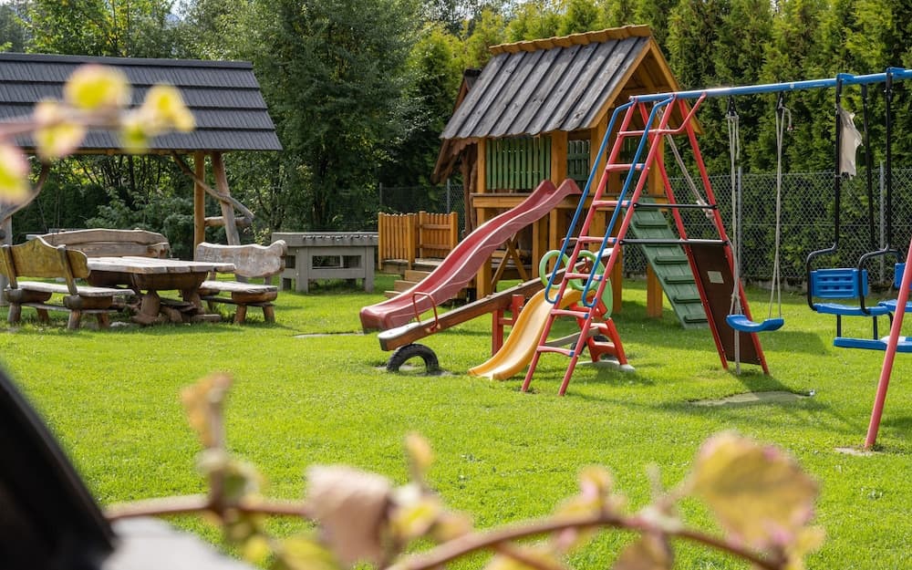 Çocuklar için oyun alanı - dış mekân