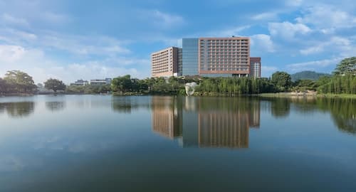 DoubleTree by Hilton Guangzhou Science City-Free Shuttle Bus Service During Canton Fair Period