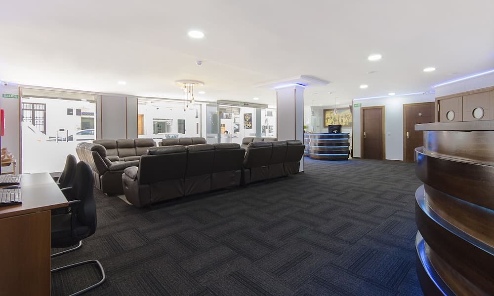 Lobi dinlenme salonu