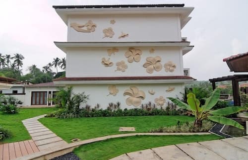 White Pearl Suites