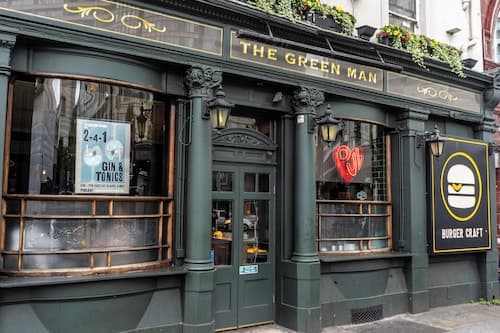 PubLove @ The Green Man - Hostel