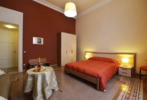 174 Via Roma