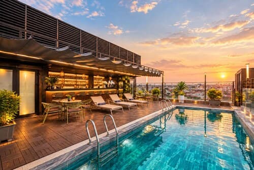 SQ HANG GAI HOTEL & SPA