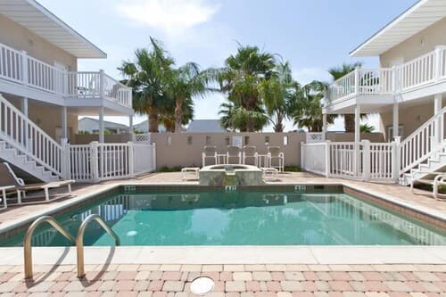 Los Cabos III Condominiums by Cheap Getaway