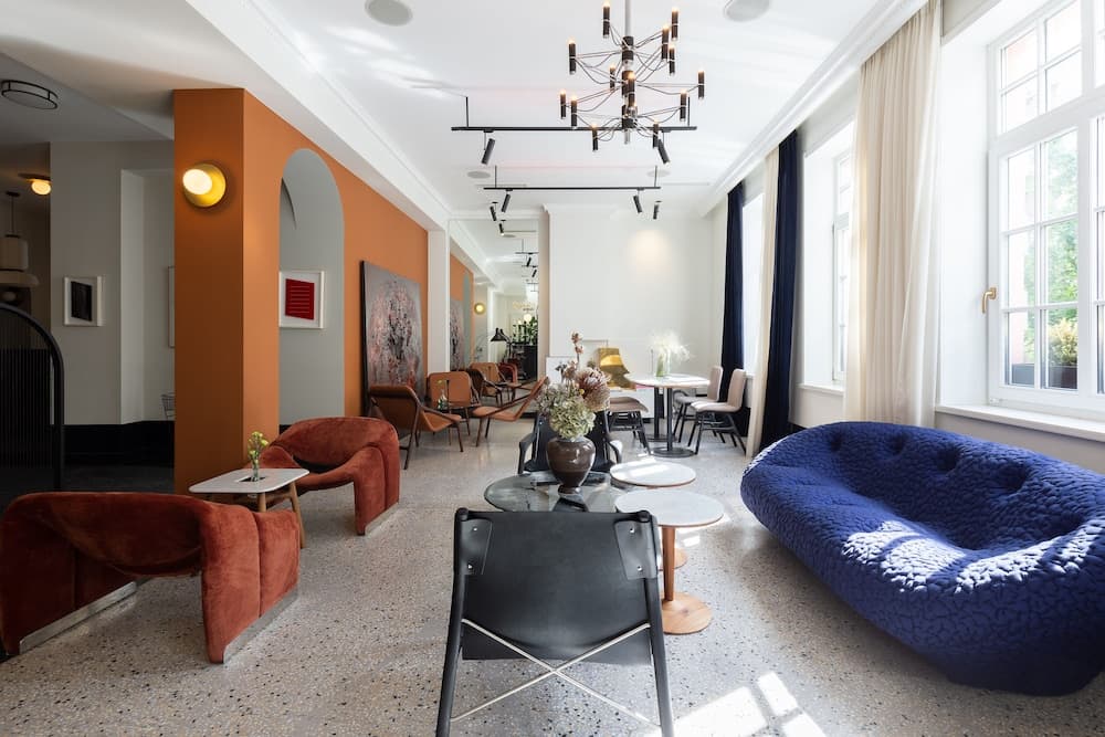 Lobi dinlenme salonu