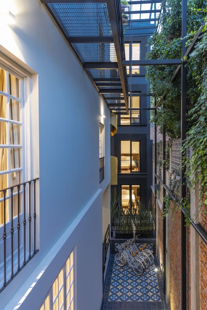 Roso Guest House