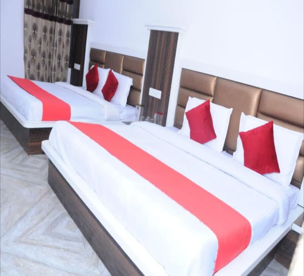 Hotel lords Paradise