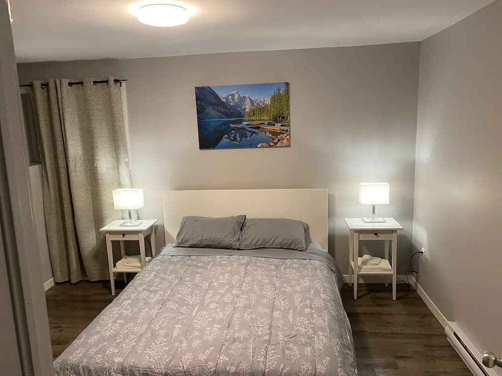 Modern 3 BR Home - Family Friendly