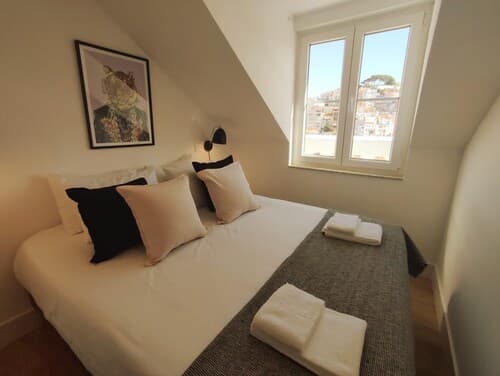 Lisbon Skyline Apartment by Misha s Place 5E