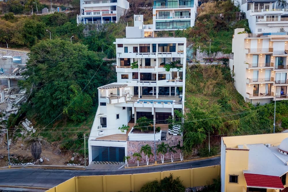 Konaklama yerinin ön cephesi