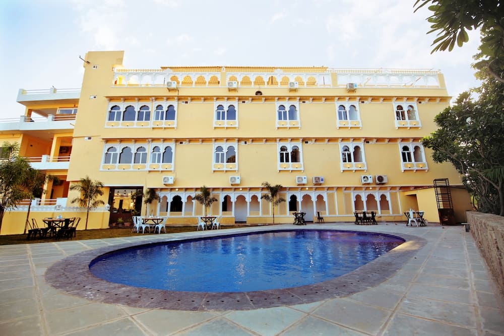 The Kanchangarh Resort