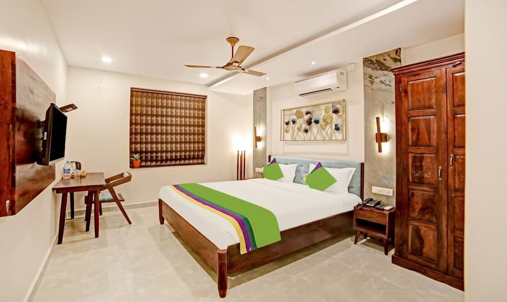 Treebo Lazystay Elite