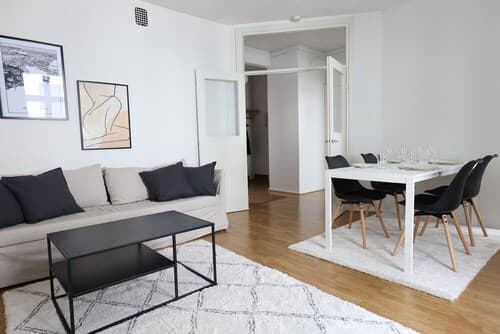2ndhomes Cozy and Quiet 2BR Apartment