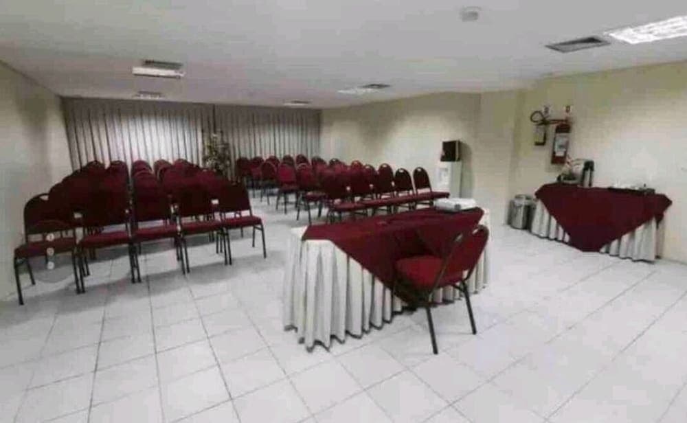 Toplantı salonu/imkânları