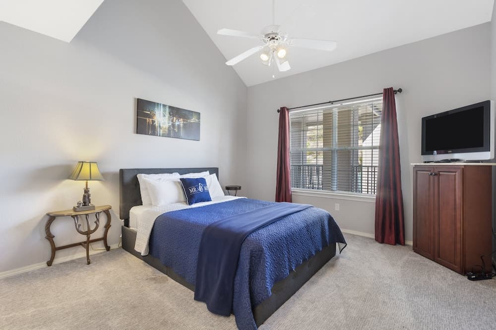 Family Retreat on the Fairways