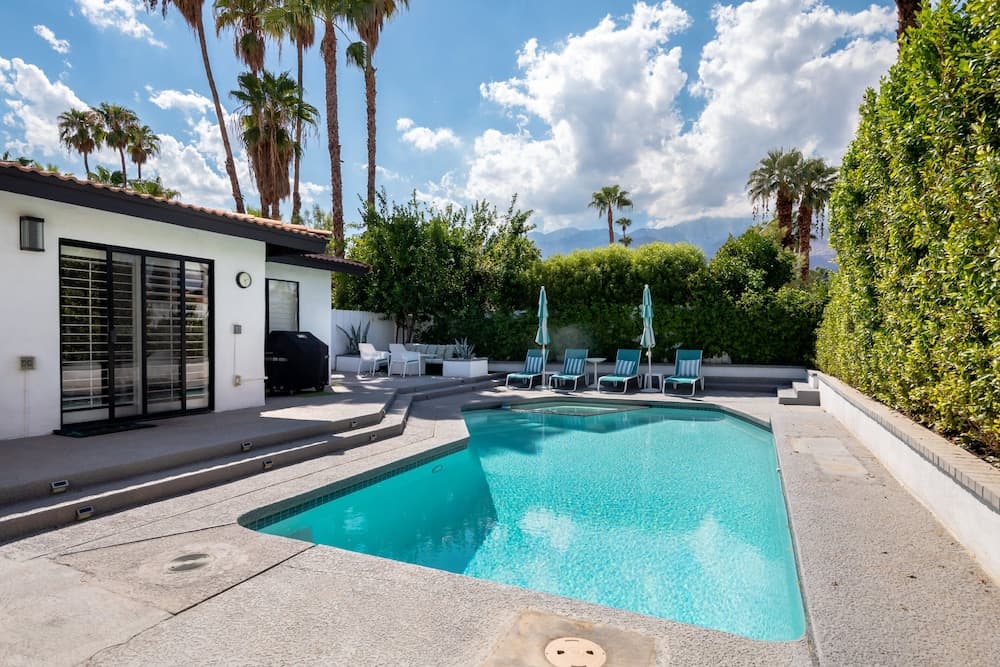 Sonora Charmer - Private Pool w/ Mountain Views!