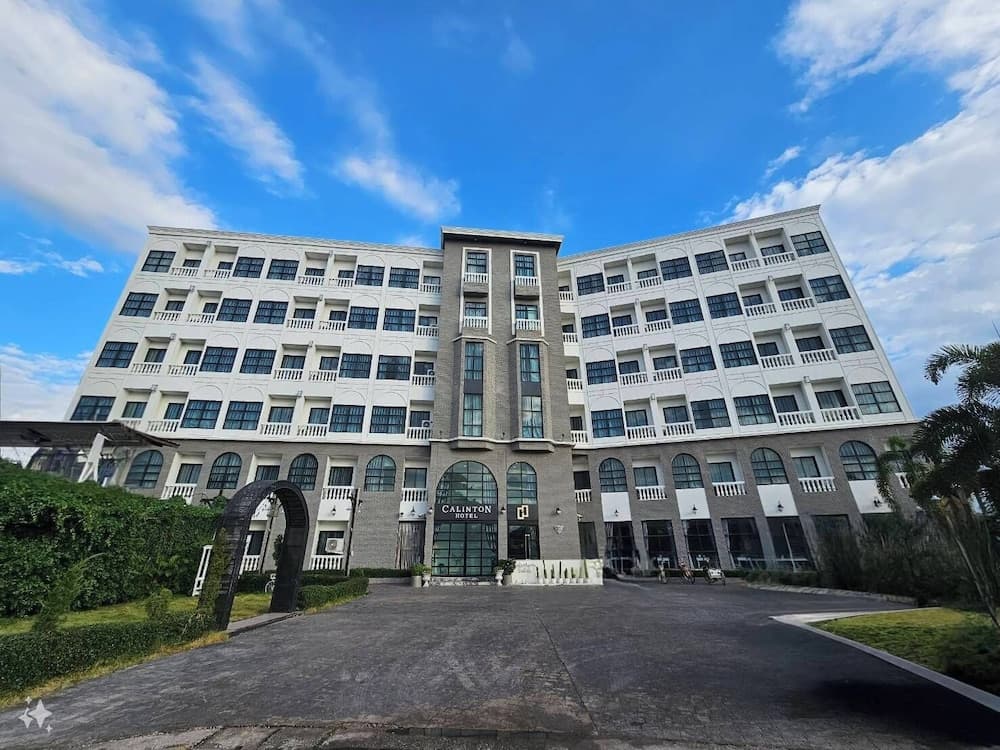 Calinton Hotel