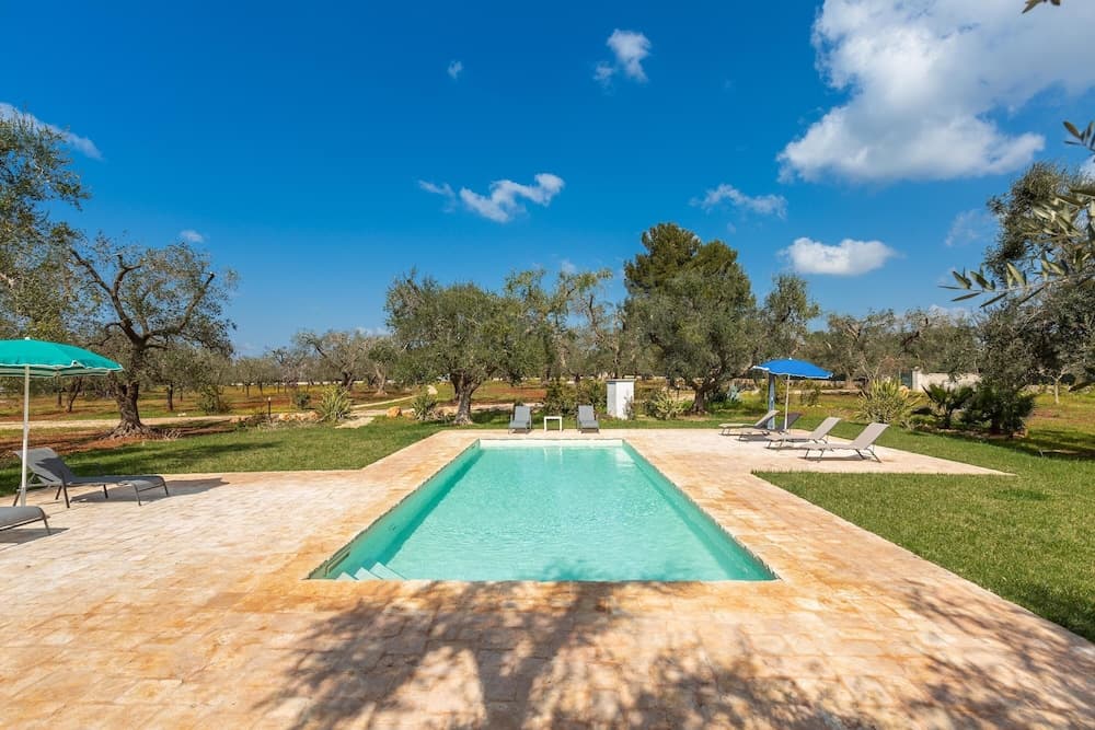2770 Uliveto Valeria - Trullo Melograno by Perle di Puglia