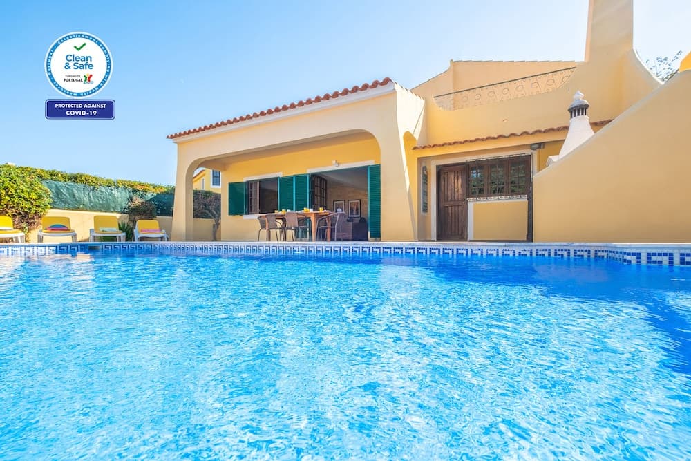 Villa Royal Sandals