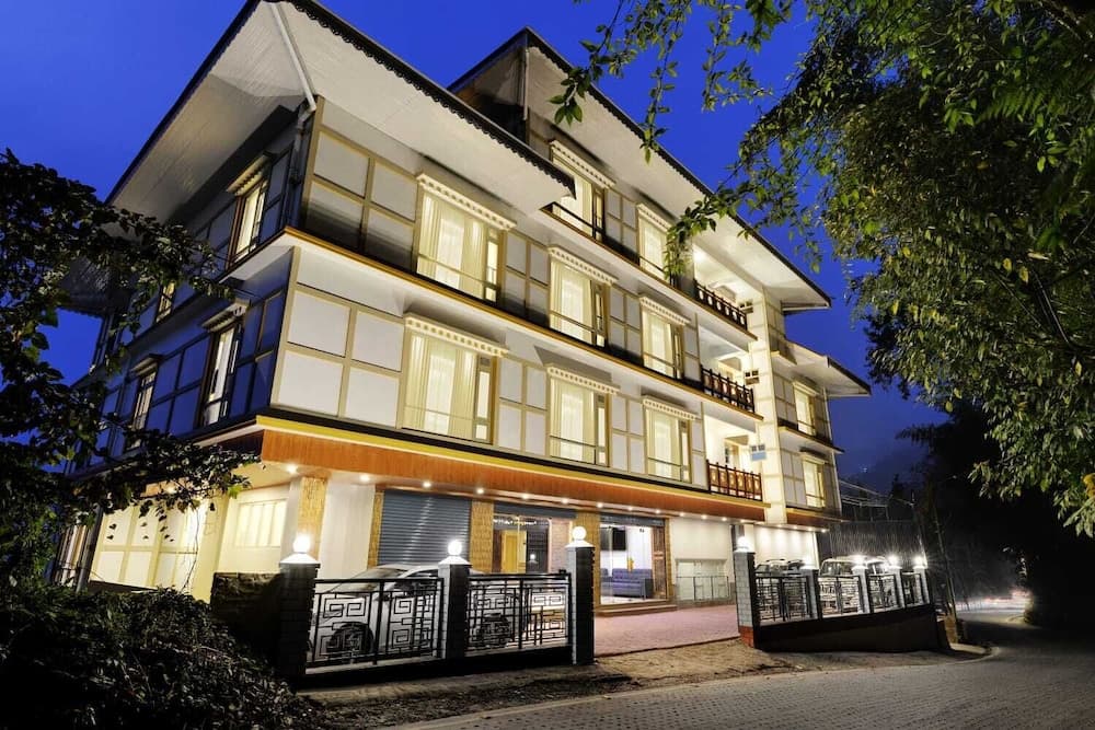 Yashshree Sikkim Blossom