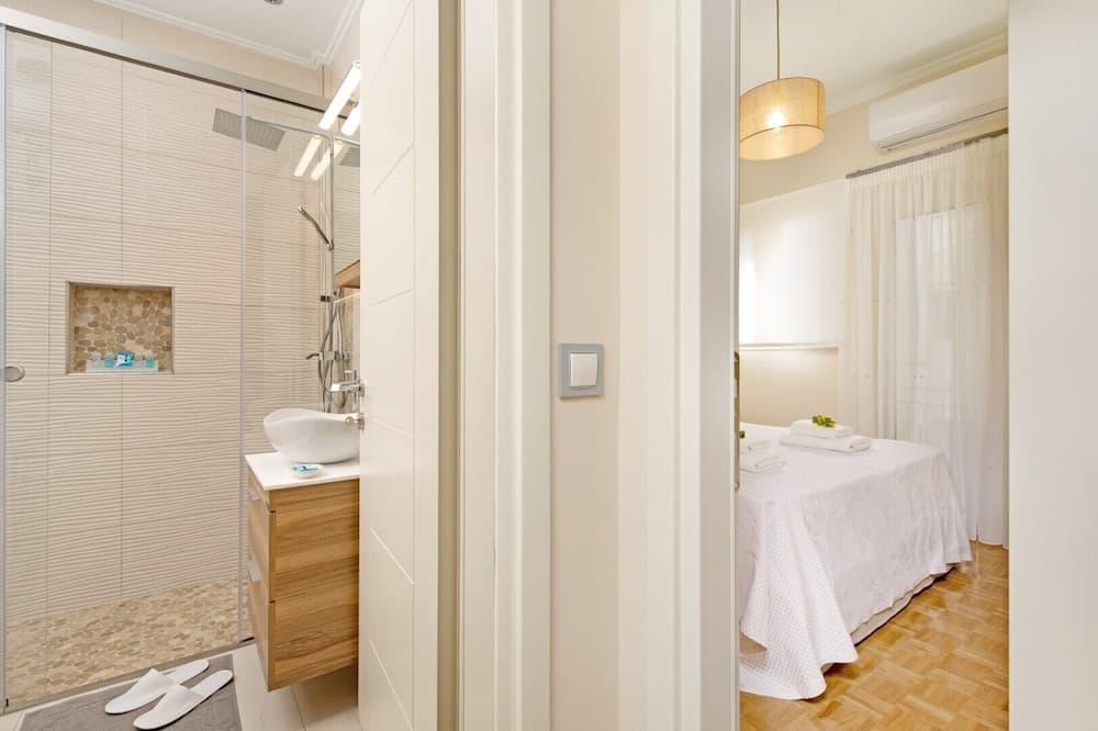 Ivory Luxury Suite by Corfuescapes