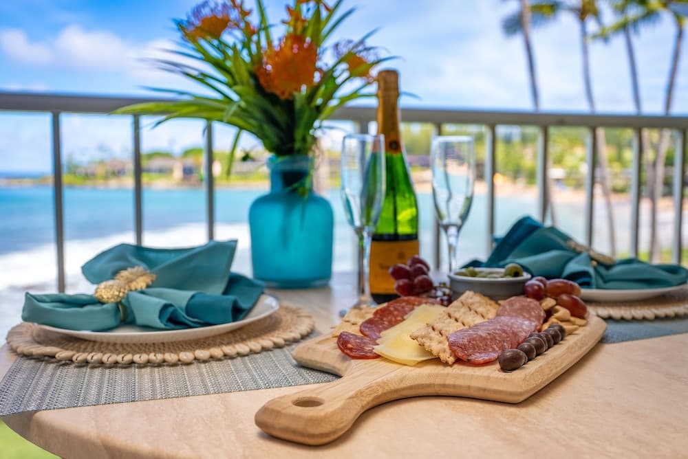 Napili Shores A202 Of Studio 1 Bedroom Condo by RedAwning