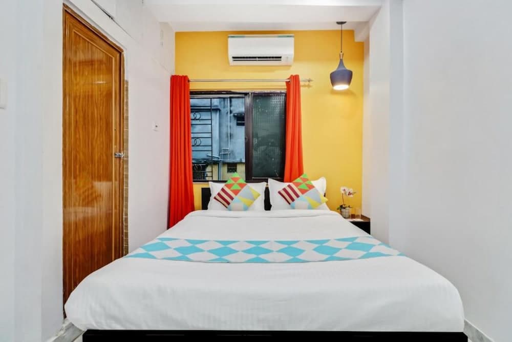 Goroomgo M M Howrah Maidan Home Stay Kolkata