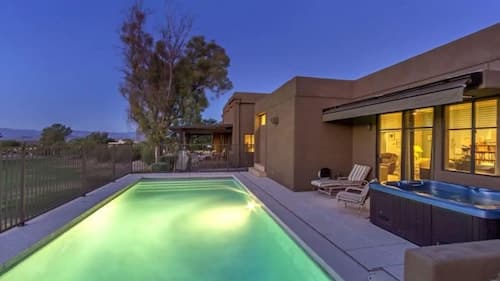 Luxe 4 Bdrm W/pool and Spa on Golf Course Lot!