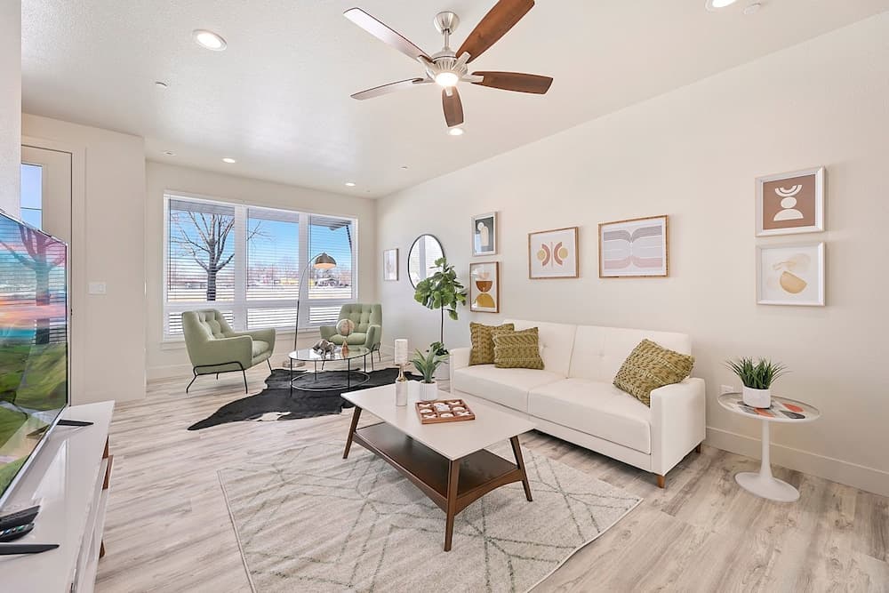 938 Jerome St Unit 2