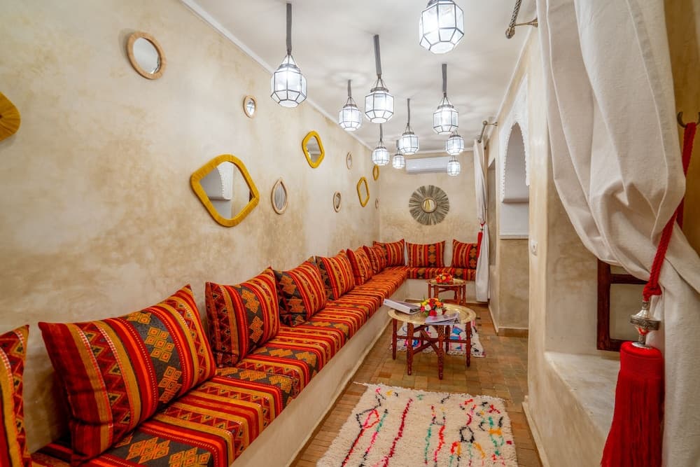 Lobi dinlenme salonu