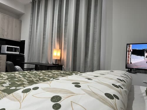 Entire Studio apartment - London