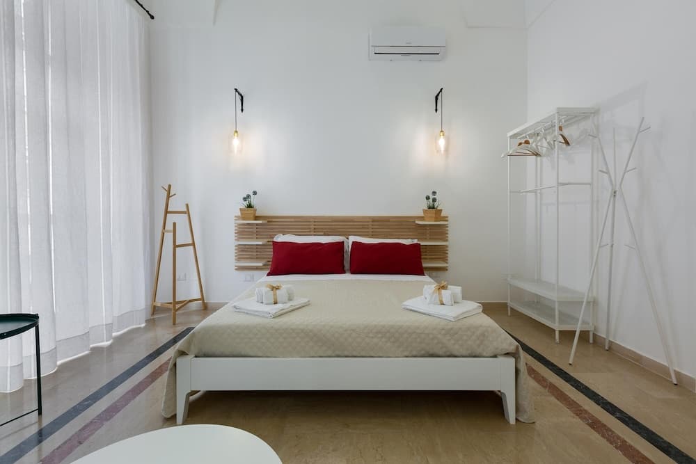 3141 B&b Incentro Comfort Suite - Central Suite by Barbarhouse