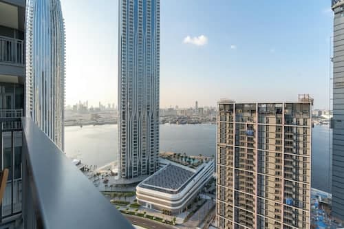 LuxBnB Creek Rise Tower Harbor Views