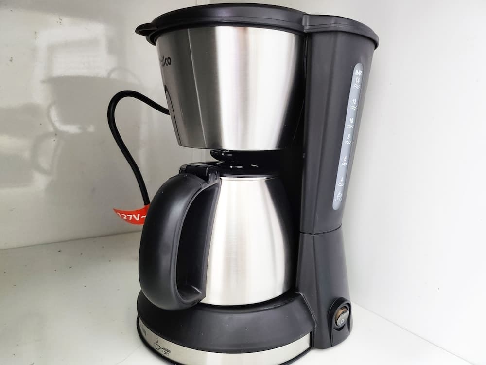 Kahve ve/veya kahve makinesi