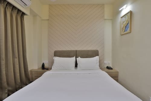 hotel monville