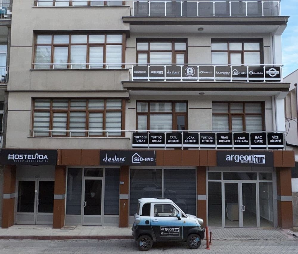 Hostelida