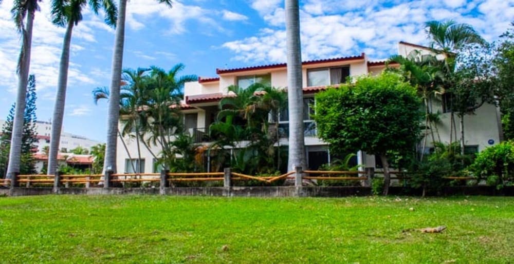 Condo Palau by Kivoya