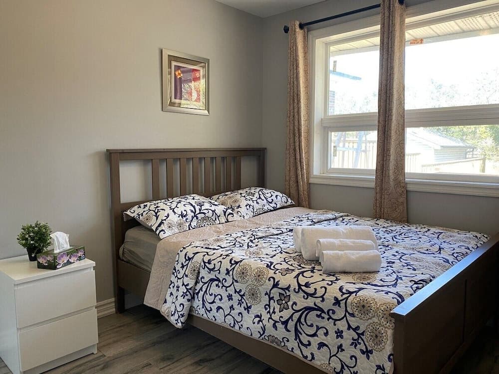Cozy Private Bedroom Walk To Kennedy Stn