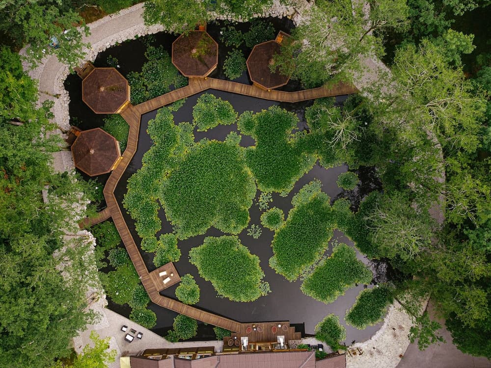 Pikol Lake Village Premium Glamping