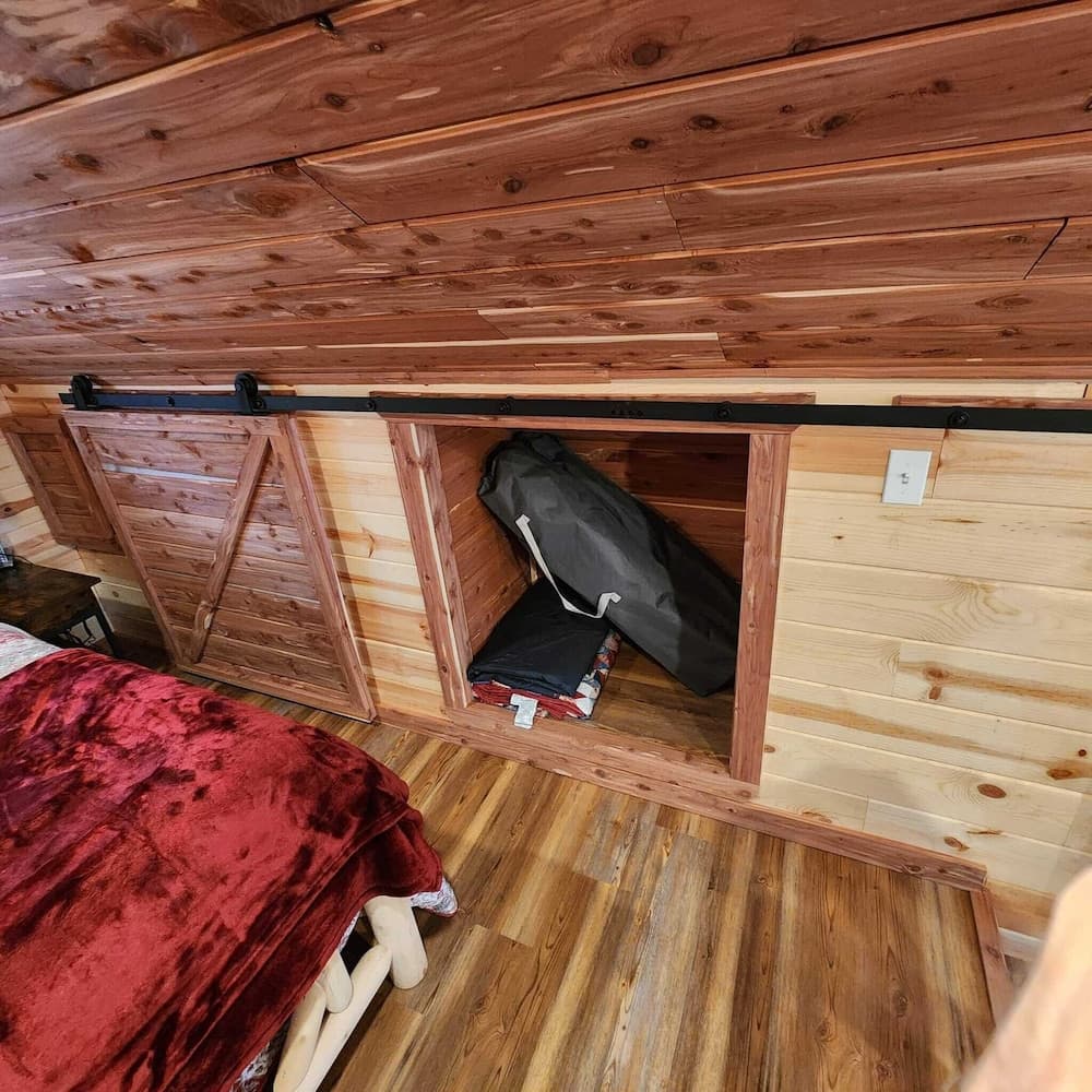 Windstorm Cabin