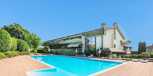 Residence Villa Giulia 5 03 With Pool by Wonderful Italy
