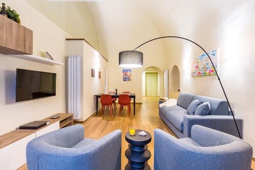 Apartment in the Heart of Nightlife by Wonderful Italy