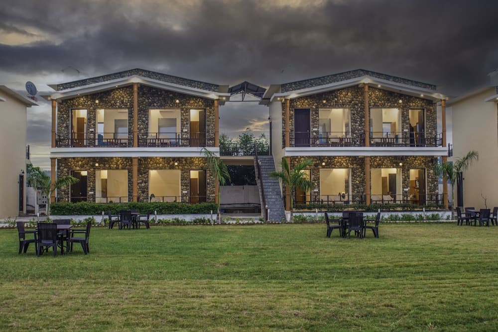 GREEN RETREAT RESORT